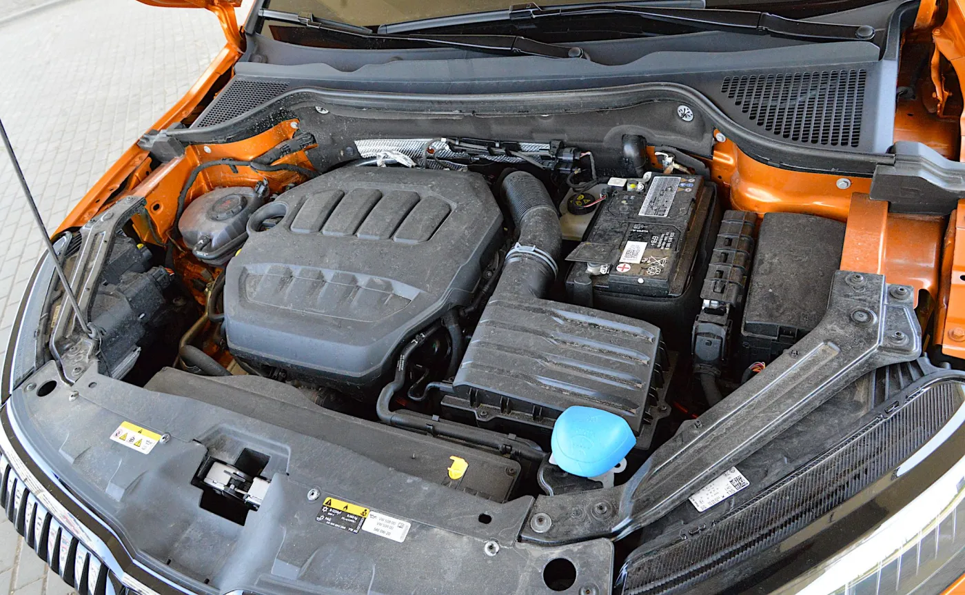 skoda-karoq-20-tsi-4x4-sportline-37816426.jpg