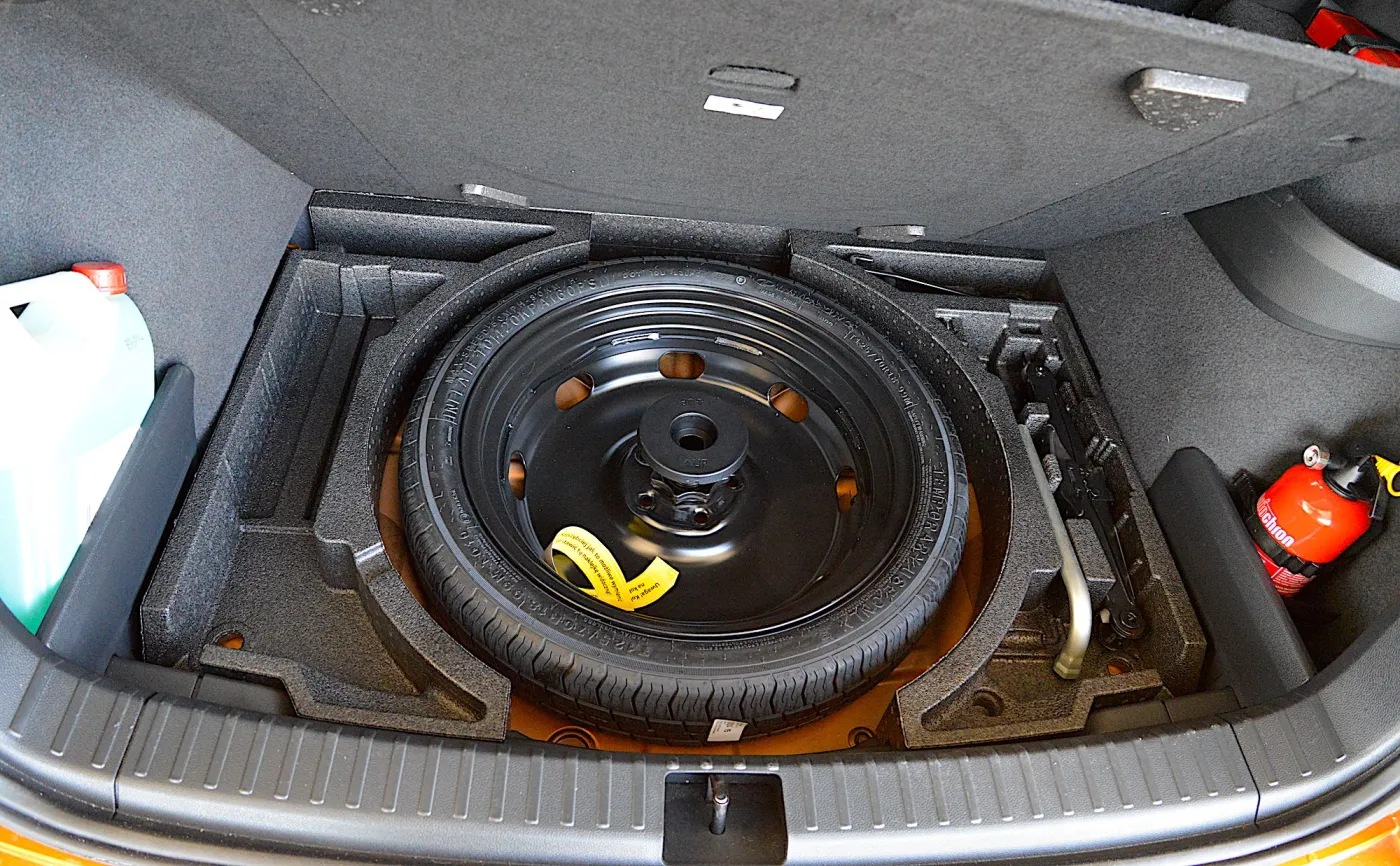 skoda-karoq-20-tsi-4x4-sportline-37816459.jpg