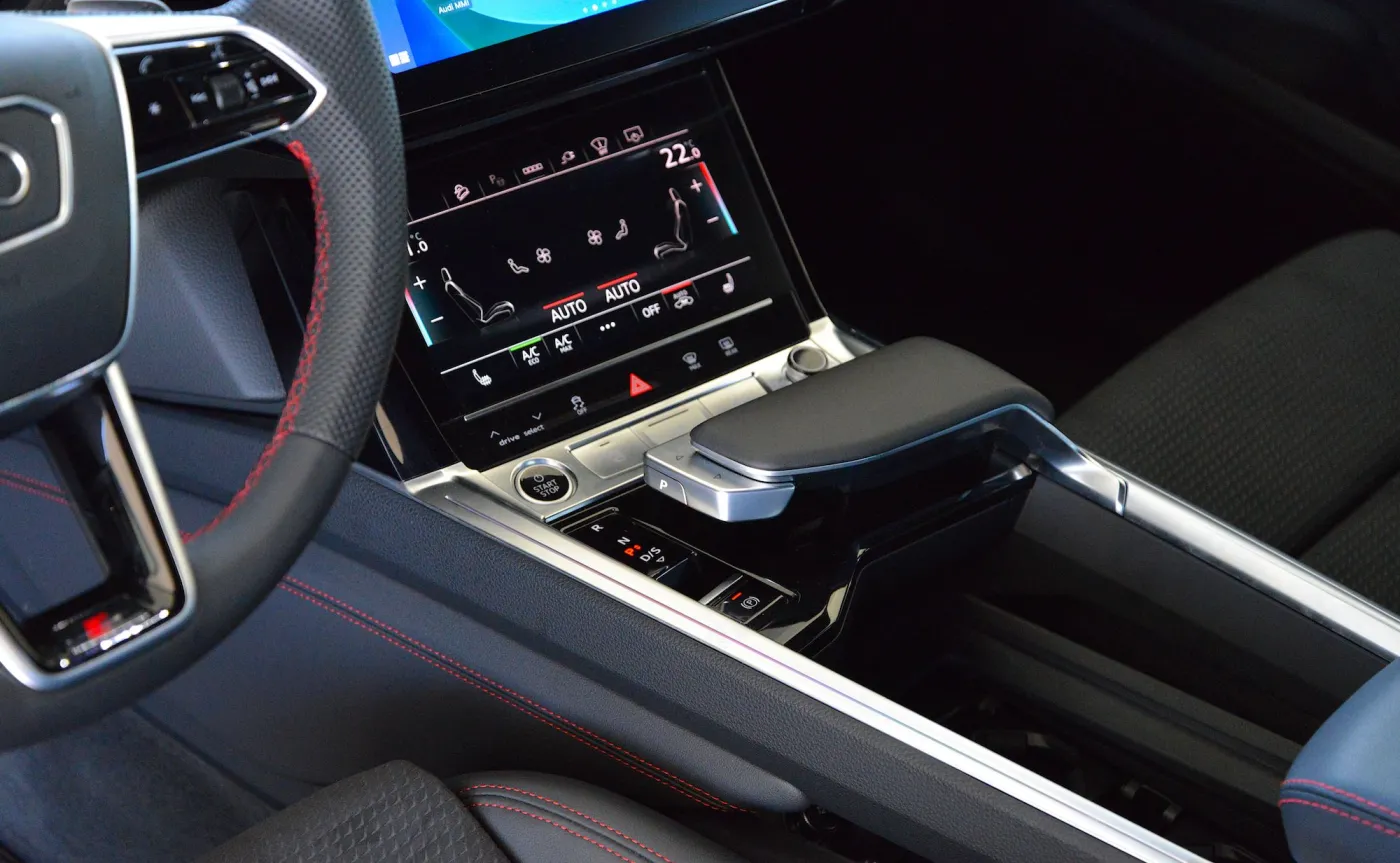 audi-q8-sportback-etron-55-quattro-37874999.jpg