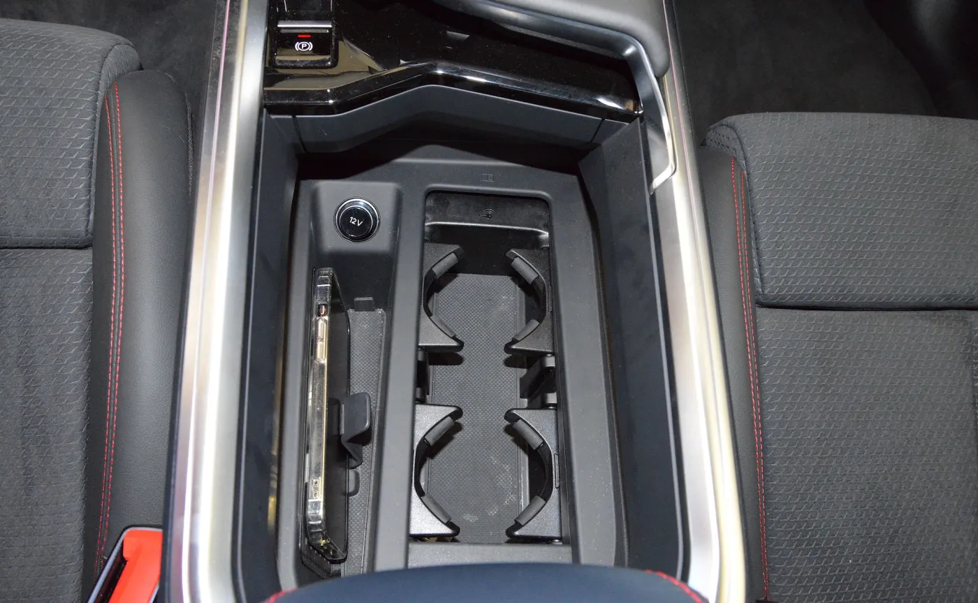 audi-q8-sportback-etron-55-quattro-37875090.jpg