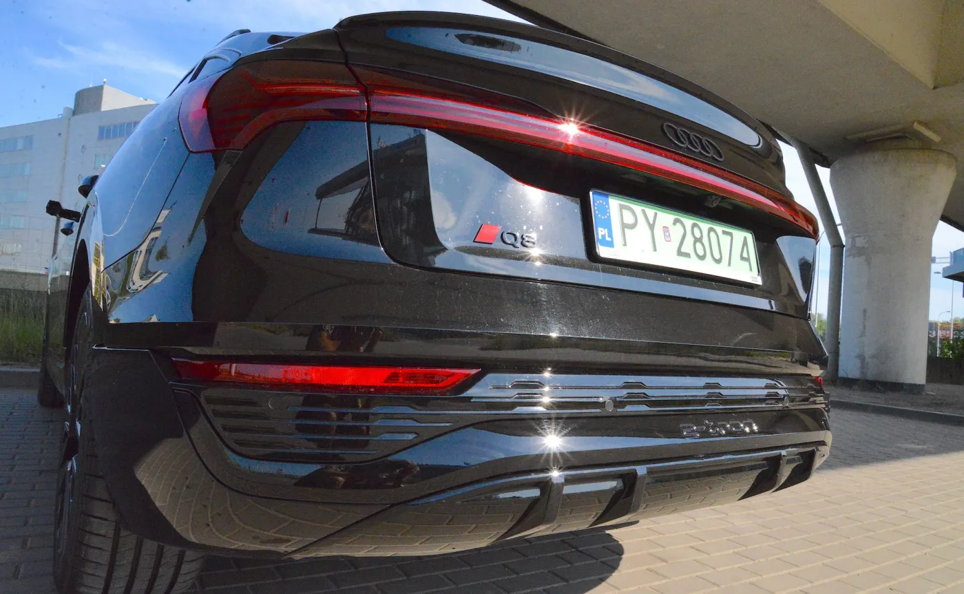 Audi Q8 Sportback e-tron 55 quattro – nie tylko cena tu oszałamia