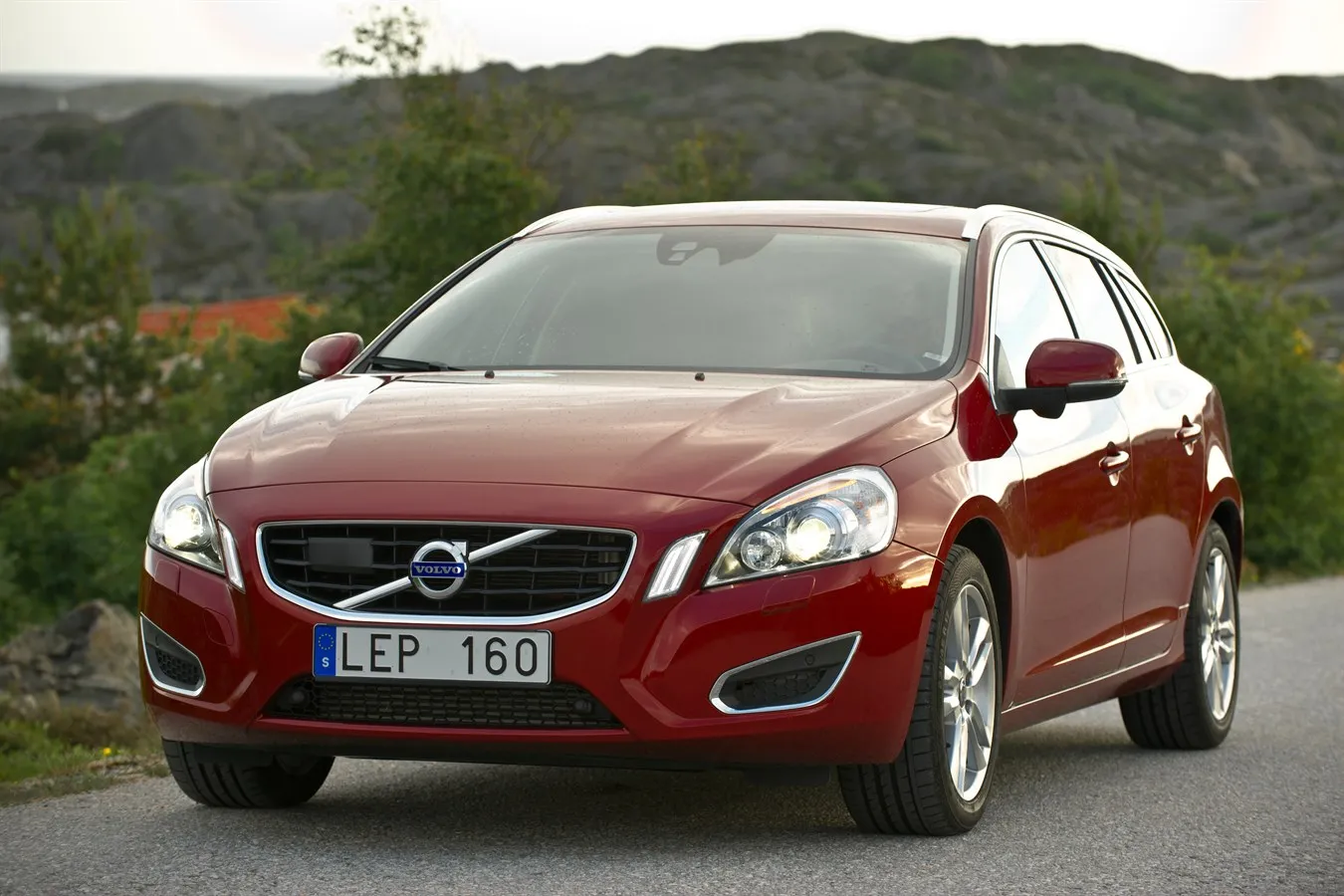volvo-v60-2012-zdjecie-pogladowe-37953118.jpg