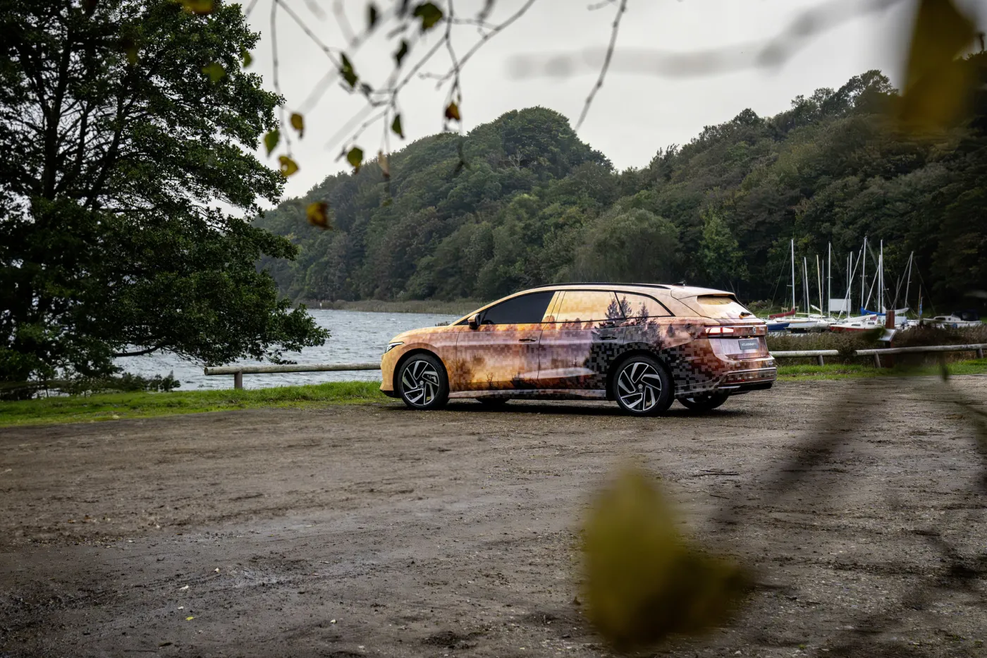 volkswagen-id7-tourer-w-kamuflazu-37972485.jpg