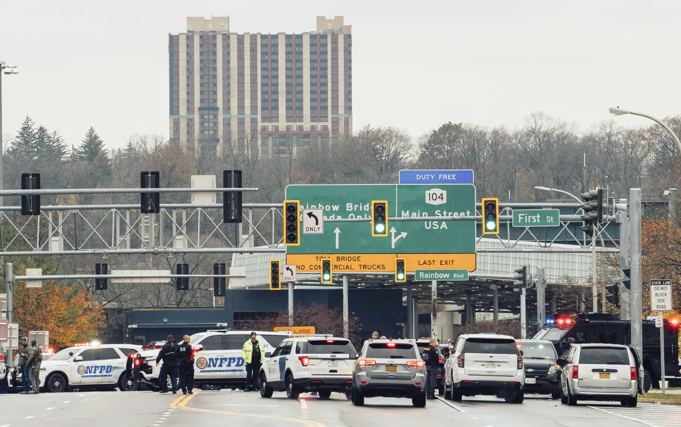 Eksplozja samochodu na moście między USA i Kanadą. NOWE INFORMACJE