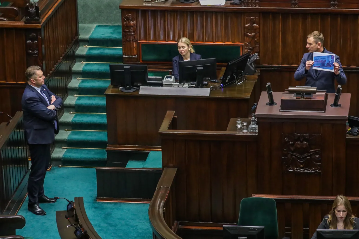 Czarnkowi wyłączyli mikrofon. "Odwrócił się Pan plecami do wicemarszałka"