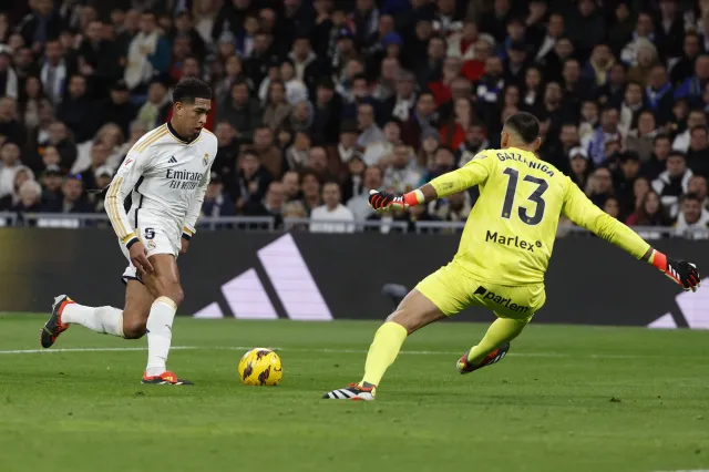 Real Madryt zezłomował Gironę. Koncert "Królewskich" w hicie La Liga [WIDEO]