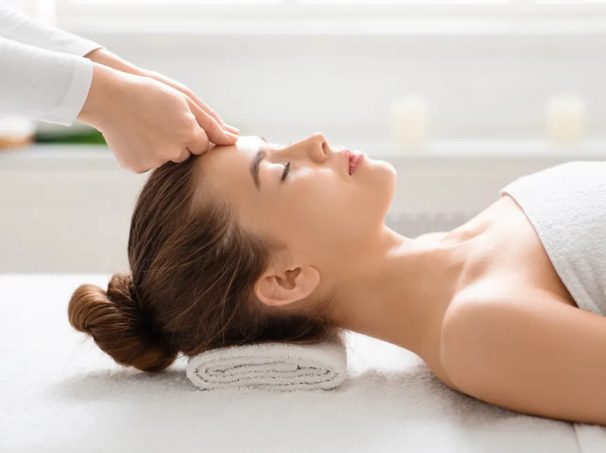 TO się cerze należy! Sposoby na wiosenną regenerację