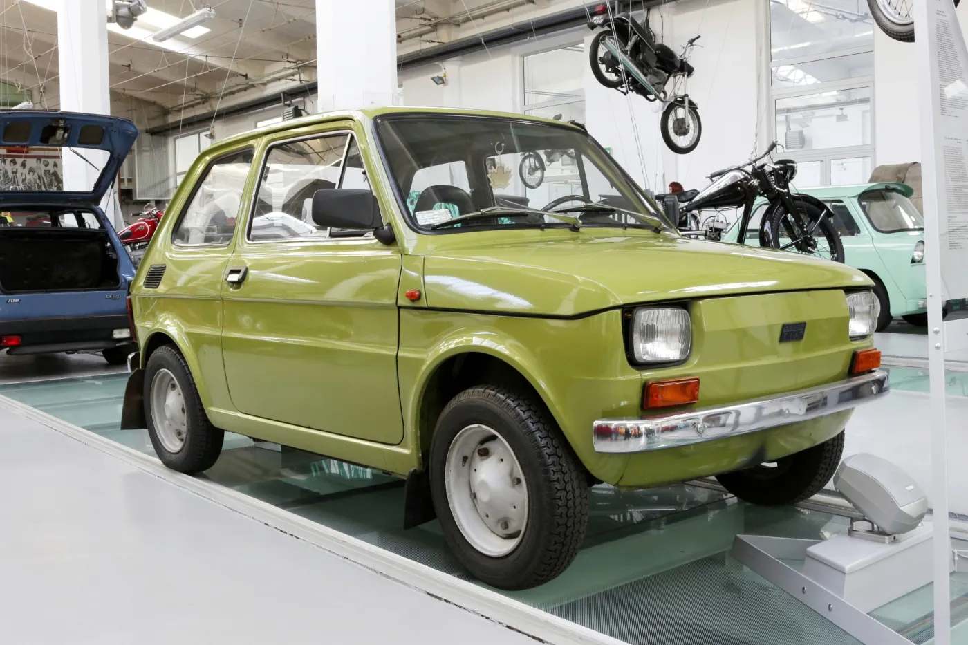 Top 10 kultowych samochodów PRL-u