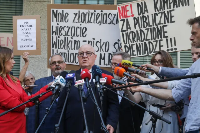 PKW podjęła decyzję w sprawie pieniędzy dla PiS