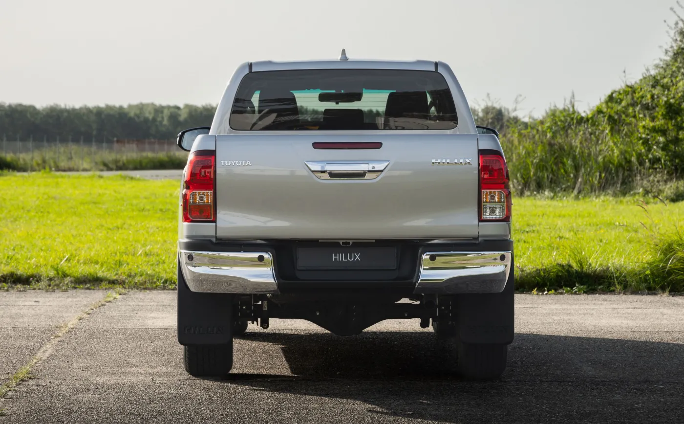 nowa-toyota-hilux-mild-hybrid-48v-38293257.jpg