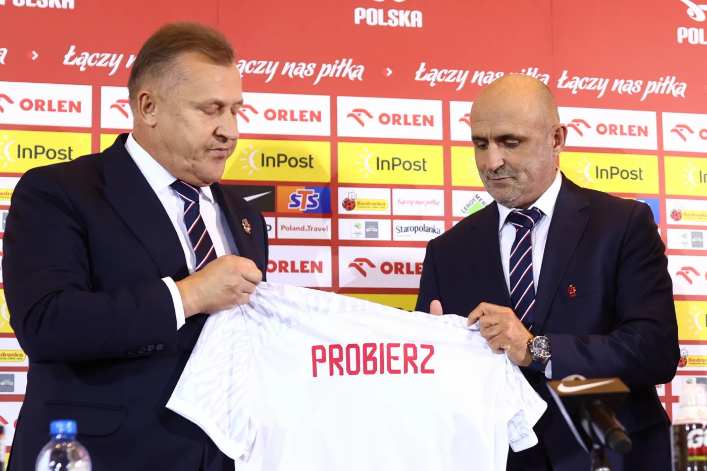 Kulesza ujawnił dlaczego na selekcjonera reprezentacji wybrał Probierza, a nie Papszuna