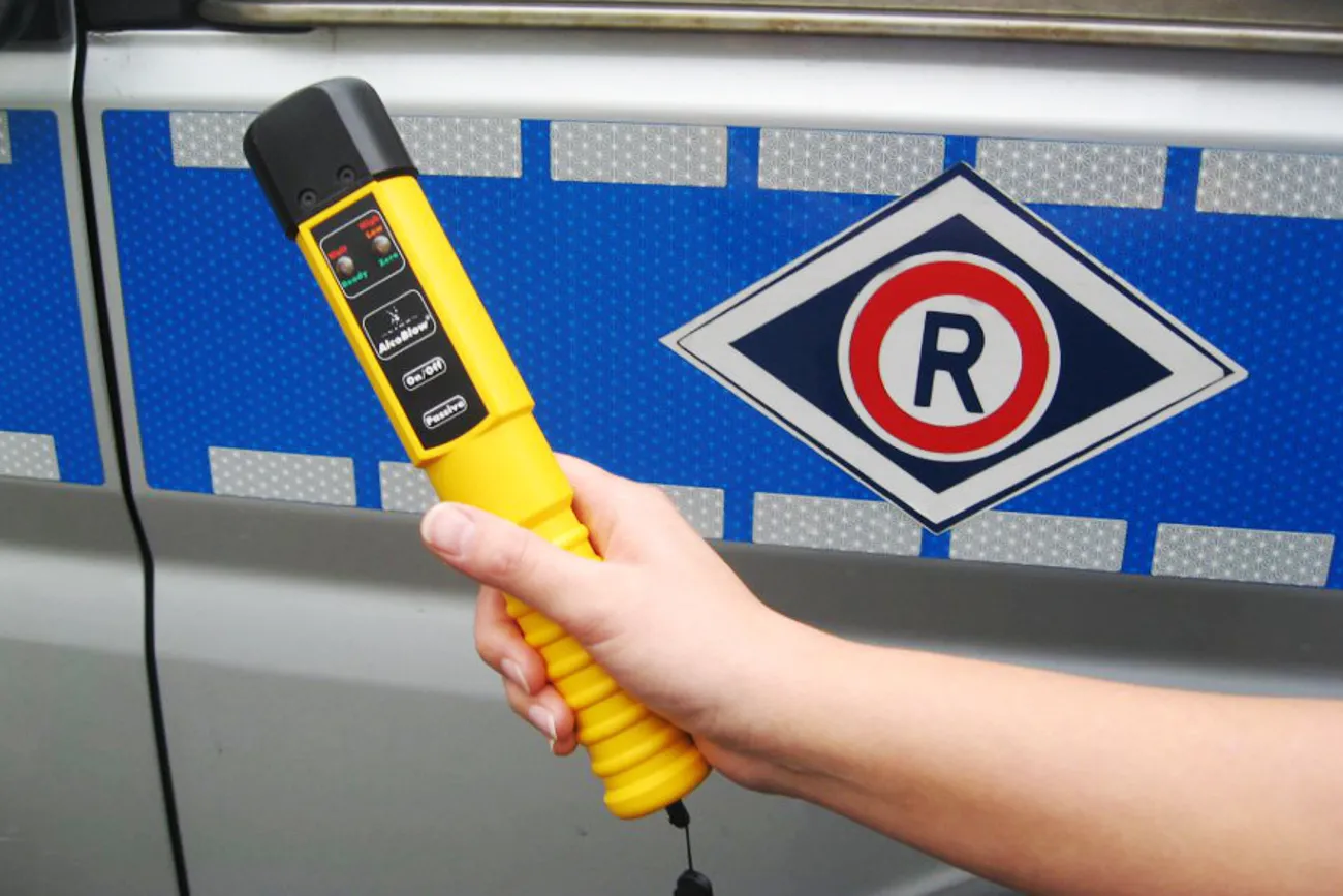 PIjany wjechał BMW w grupę pieszych. Jedna osoba nie żyje