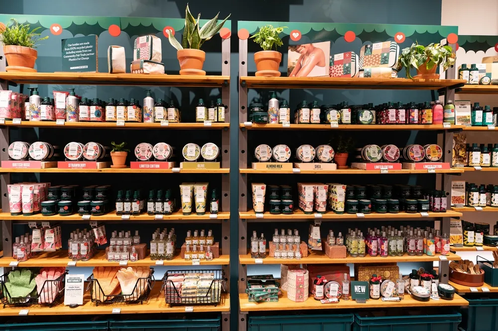 Znana drogeria znika z Polski. To ostatnie dni na zakup ulubionych kosmetyków