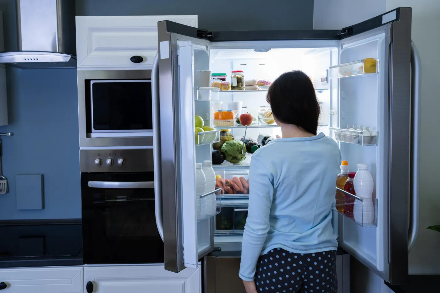 Możesz jeść wieczorem i wciąż chudnąć. To najlepsze jedzenie na noc