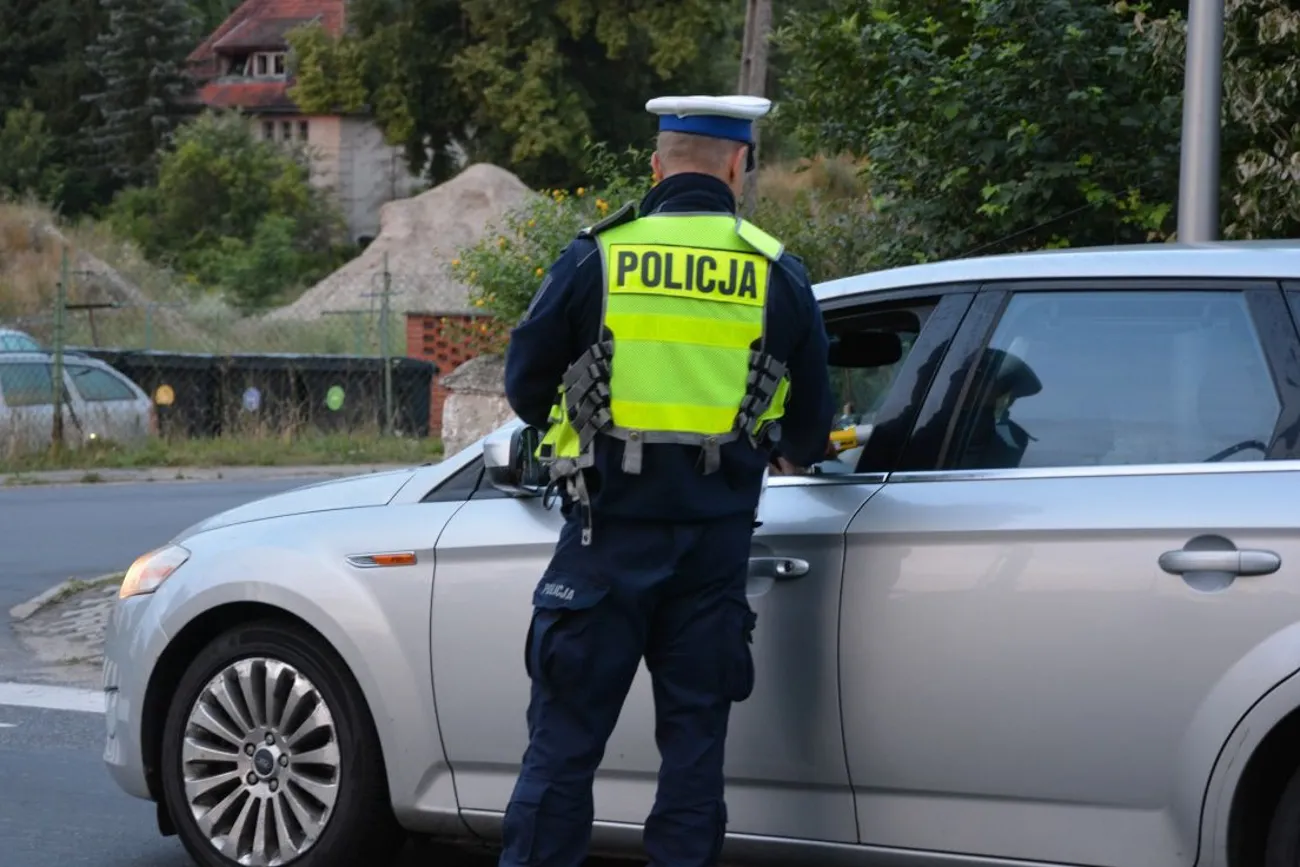 Za co można stracić prawo jazdy w 2024? LISTA przewinień jest długa