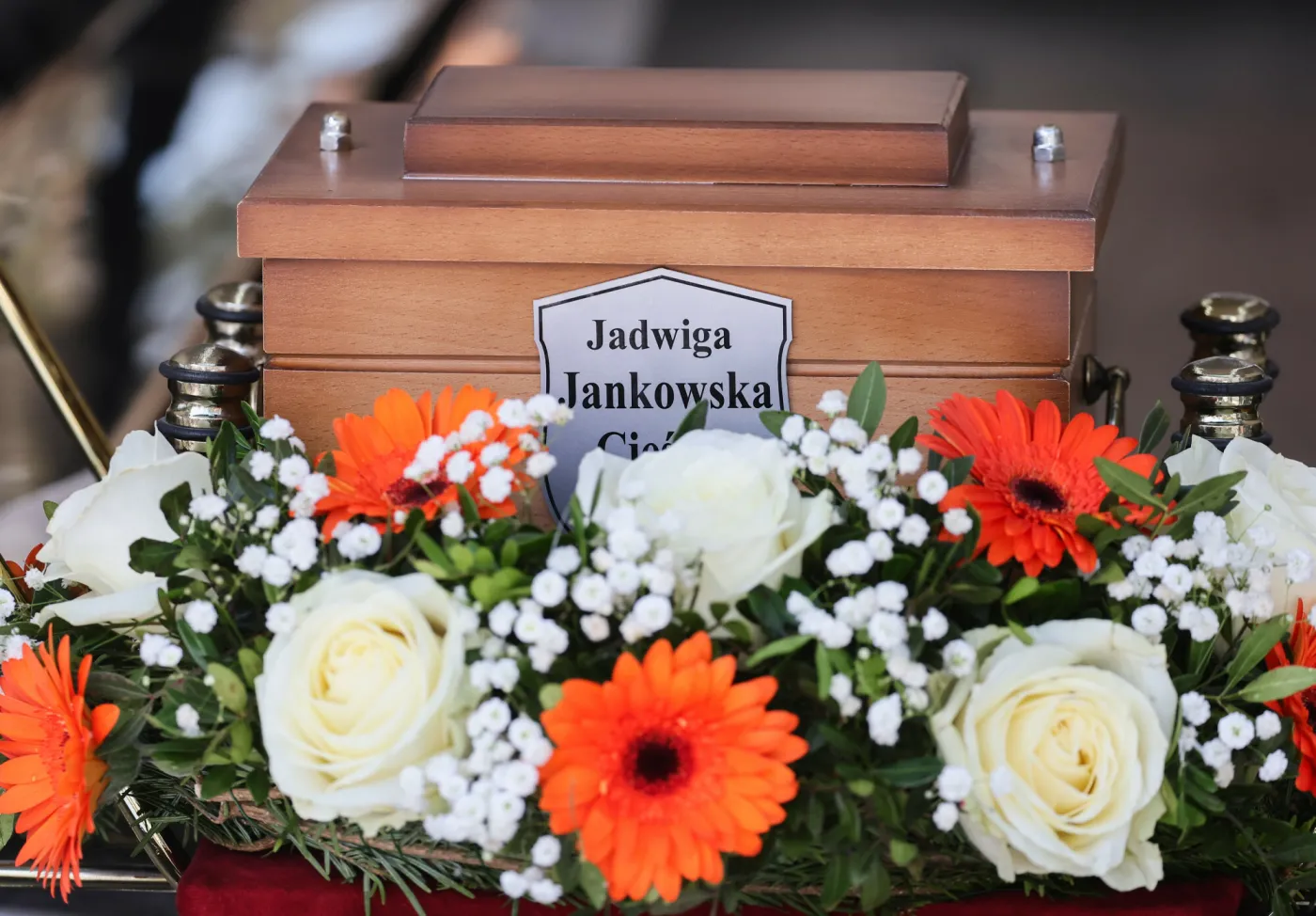 Tłumy żegnały aktorkę Jadwigę Jankowską-Cieślak. Gwiazdy oddały jej hołd