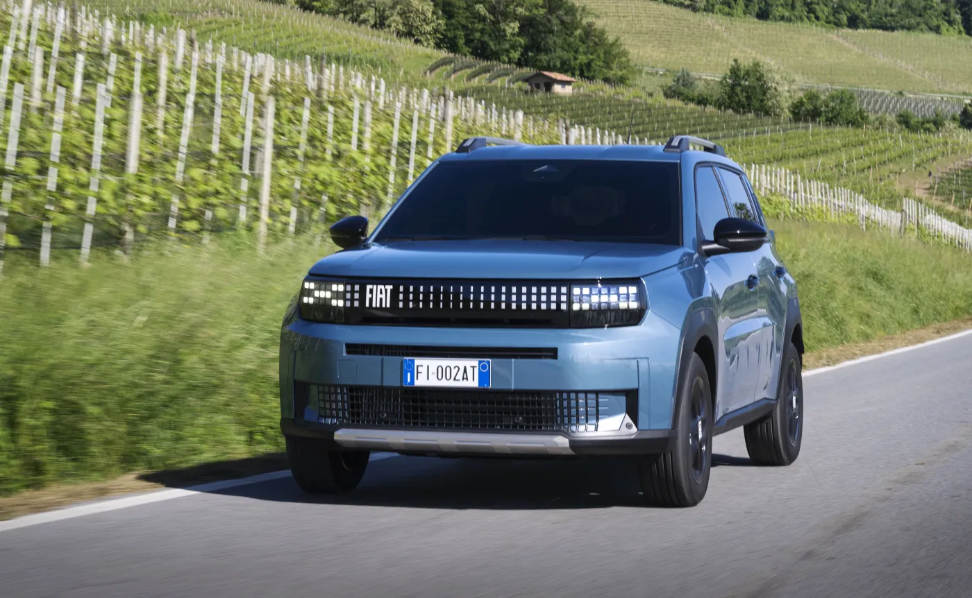 nowy-fiat-grande-panda-12-hybrid-38523294.jpg