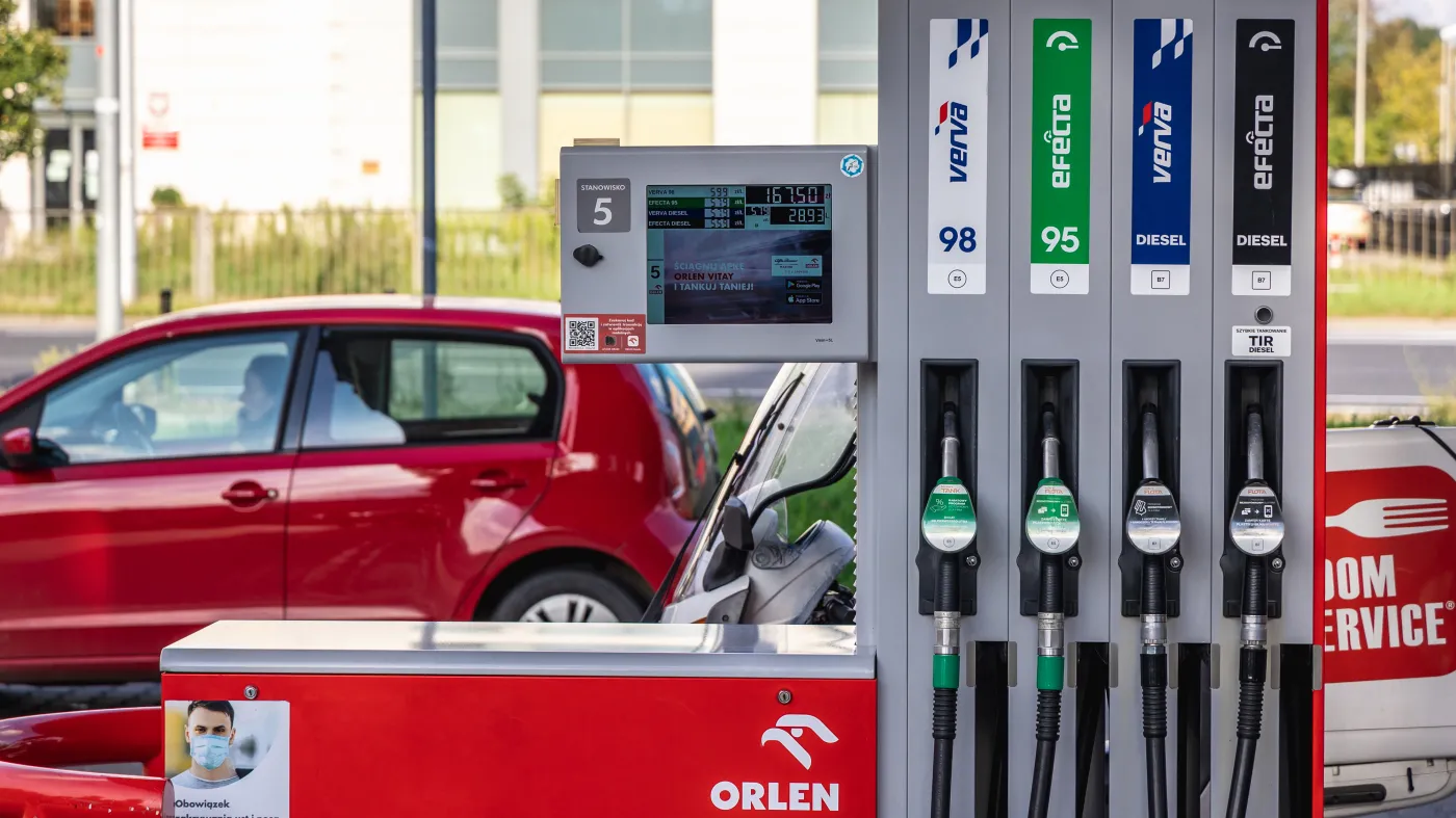Obajtek: Ceny paliw w detalu mogą spaść do ok. 5,20 zł
