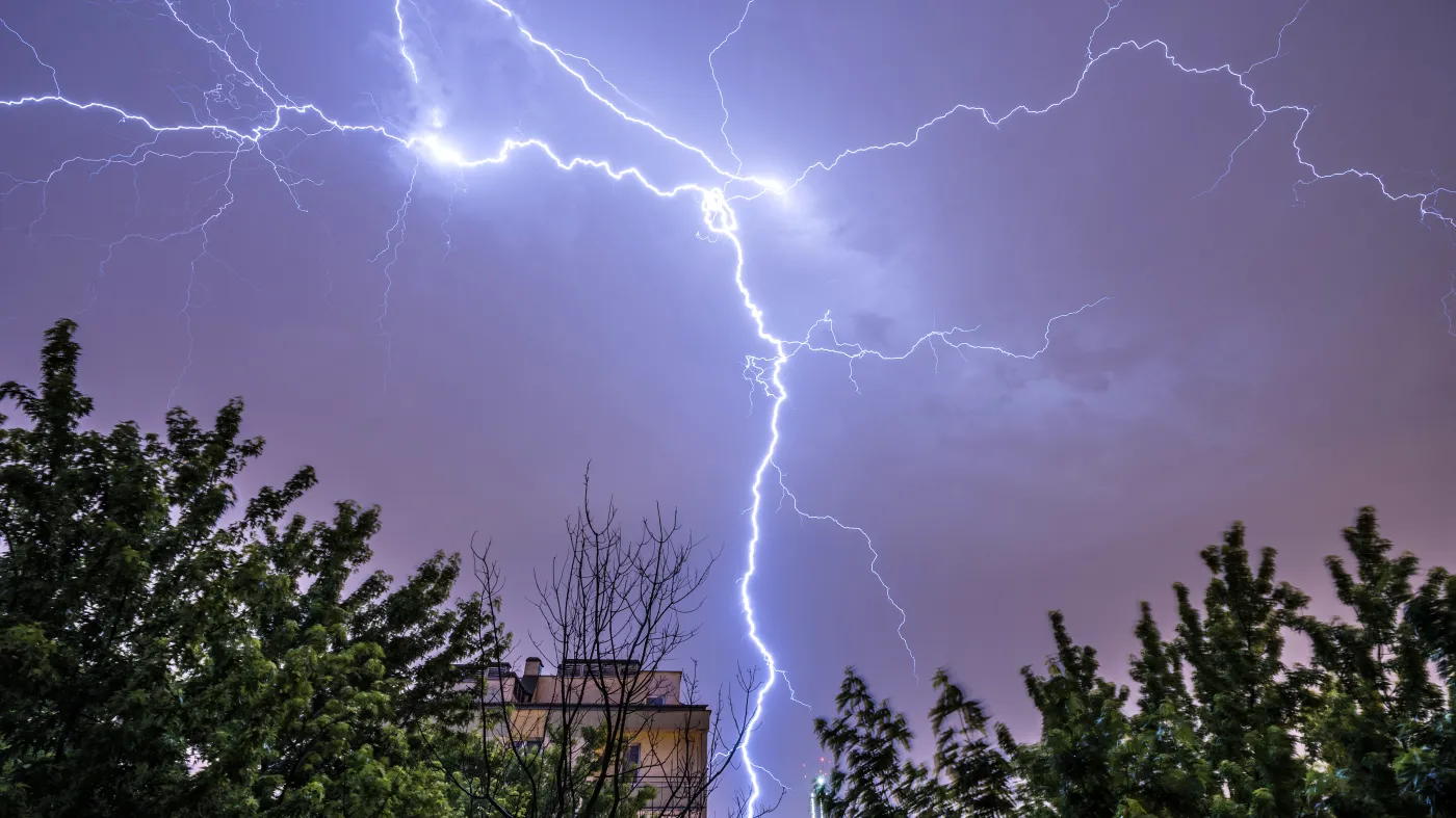 Nawałnice nad Polską. Burze, deszcz i grad. Gdzie będzie najgroźniej w tym tygodniu?