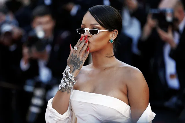 Rihanna urodziła. Zdradziła płeć trzeciego dziecka i opublikowała zdjęcie [FOTO]