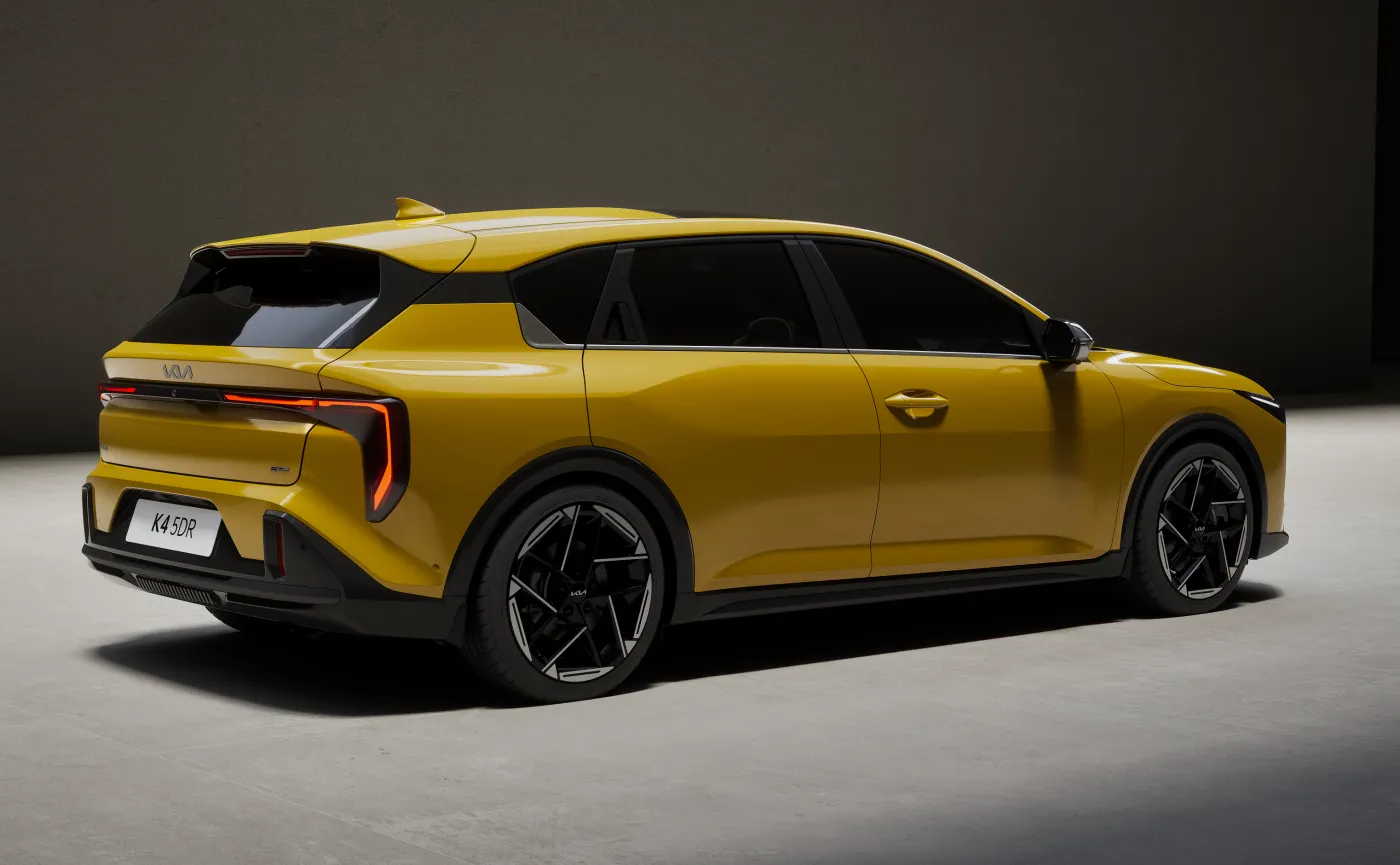 nowa-kia-k4-jest-wieksza-niz-ceed-38582191.png