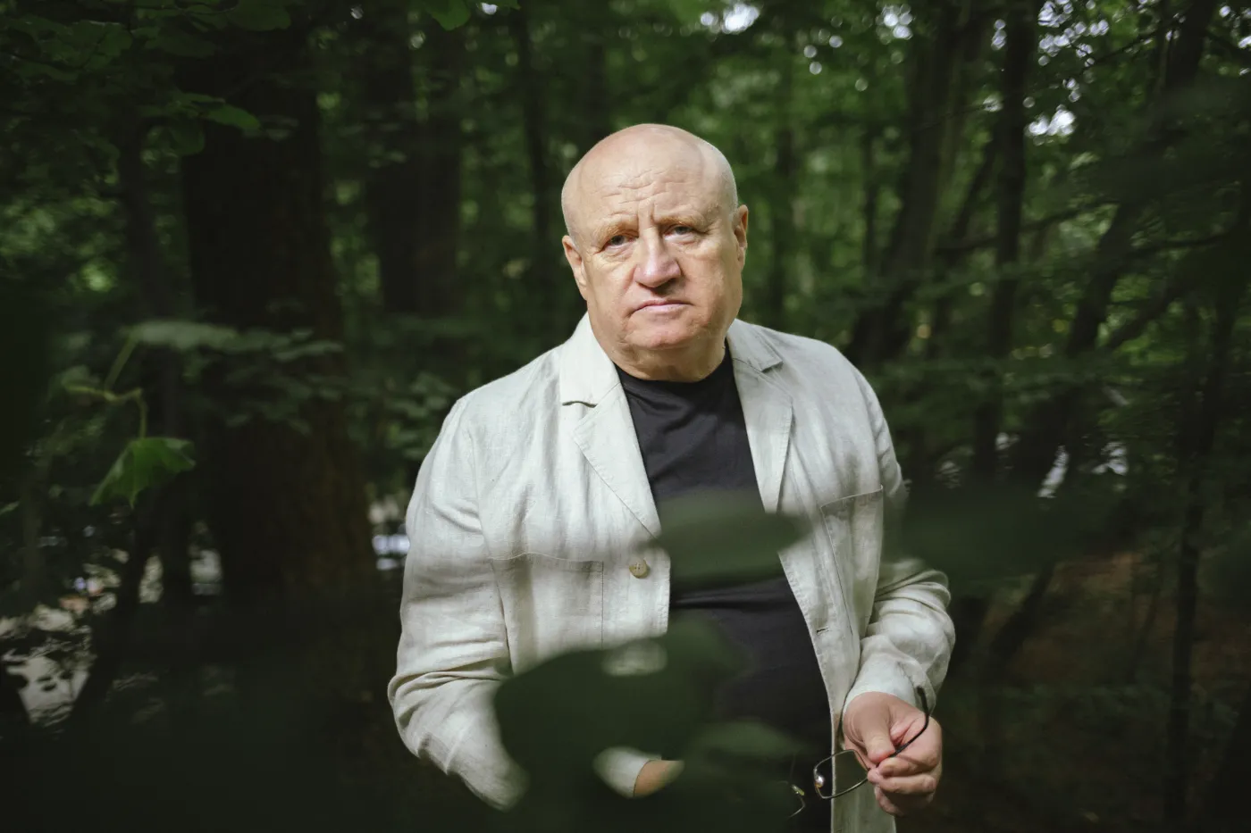 Niemcy docenili polskiego autora bestsellerów. W Polsce spadł na niego deszcz nagród