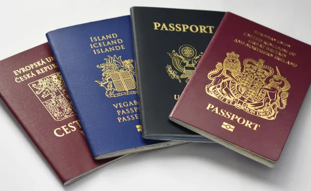 Polski paszport bije na głowę ten amerykański. Te państwa nadal mają najpotężniejsze dokumenty