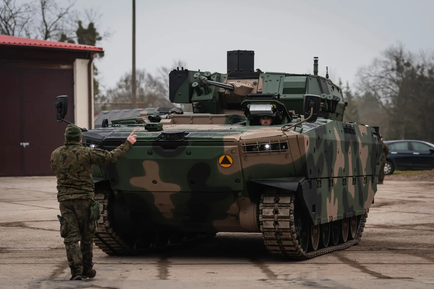 Borsuk w bazie 15. Giżyckiej Brygady Zmechanizowanej im. Zawiszy Czarnego