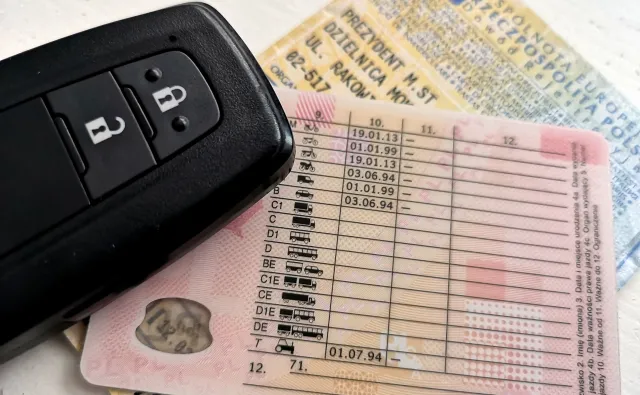 Zatrzymywanie prawa jazdy za przekroczenie prędkości niekonstytucyjne