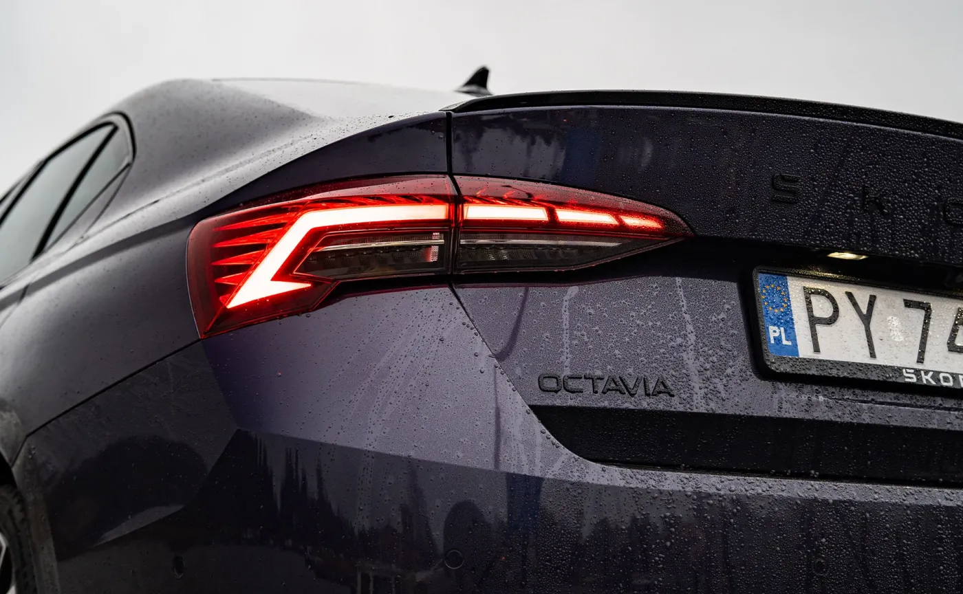 skoda-octavia-sportline-20-tsi-4x4-38996955.jpg
