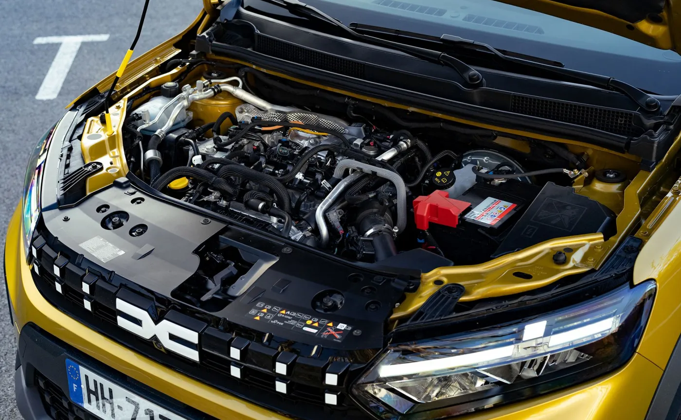 Przejechałem nową Dacią 1600 km na jednym tankowaniu. Zapomnij o elektrykach