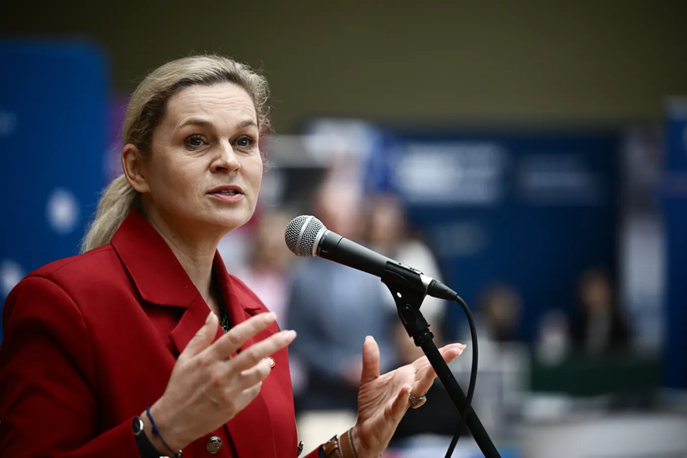 Ten dodatek podwyższy nauczycielskie pensje? Związkowcy mają plan na negocjacje płacowe z MEN