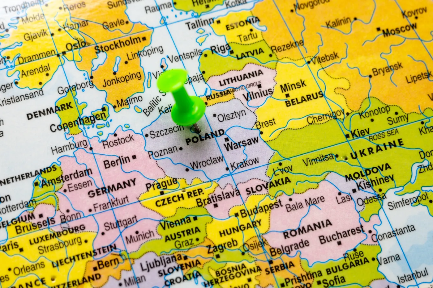 89 proc. dorosłych Polaków oblewa ten test. A Ty? Znasz stolice województw?