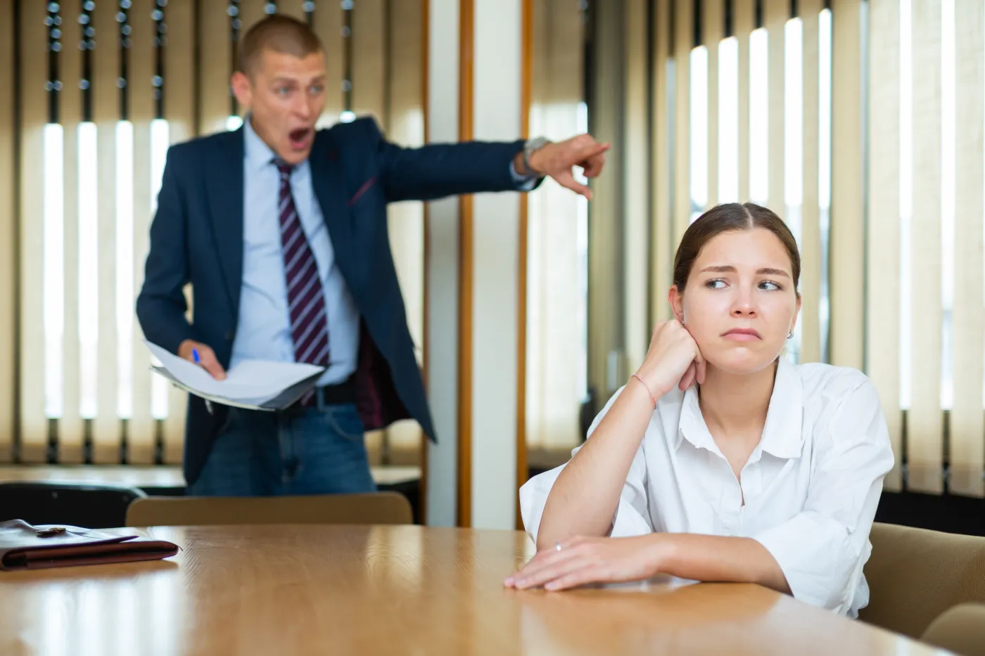 mobbing, definicja mobbingu, nowe przepisy, kodeks pracy, przeciwdziałanie mobbingowi