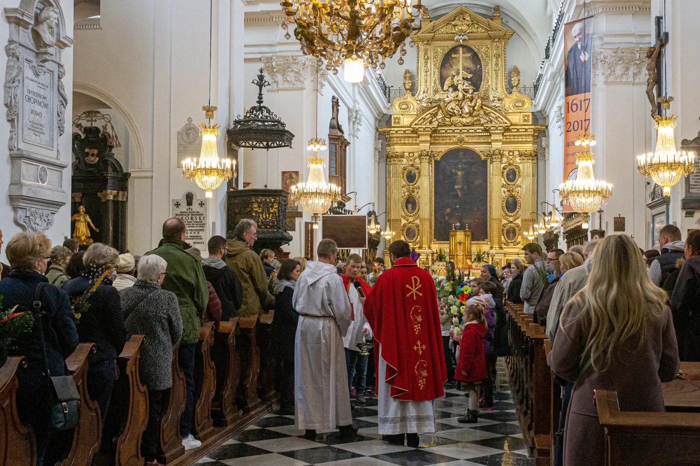 Warsaw,,Poland,-,Apr,9,,2017:,Inside,The,Church,Of