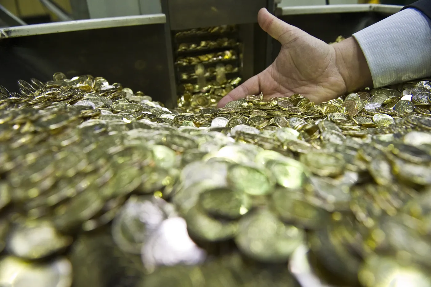 Produkcja monet w Mennicy Polskiej