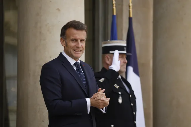 Policja weszła do Pałacu Elizejskiego. Prezydent Macron będzie miał kłopoty?