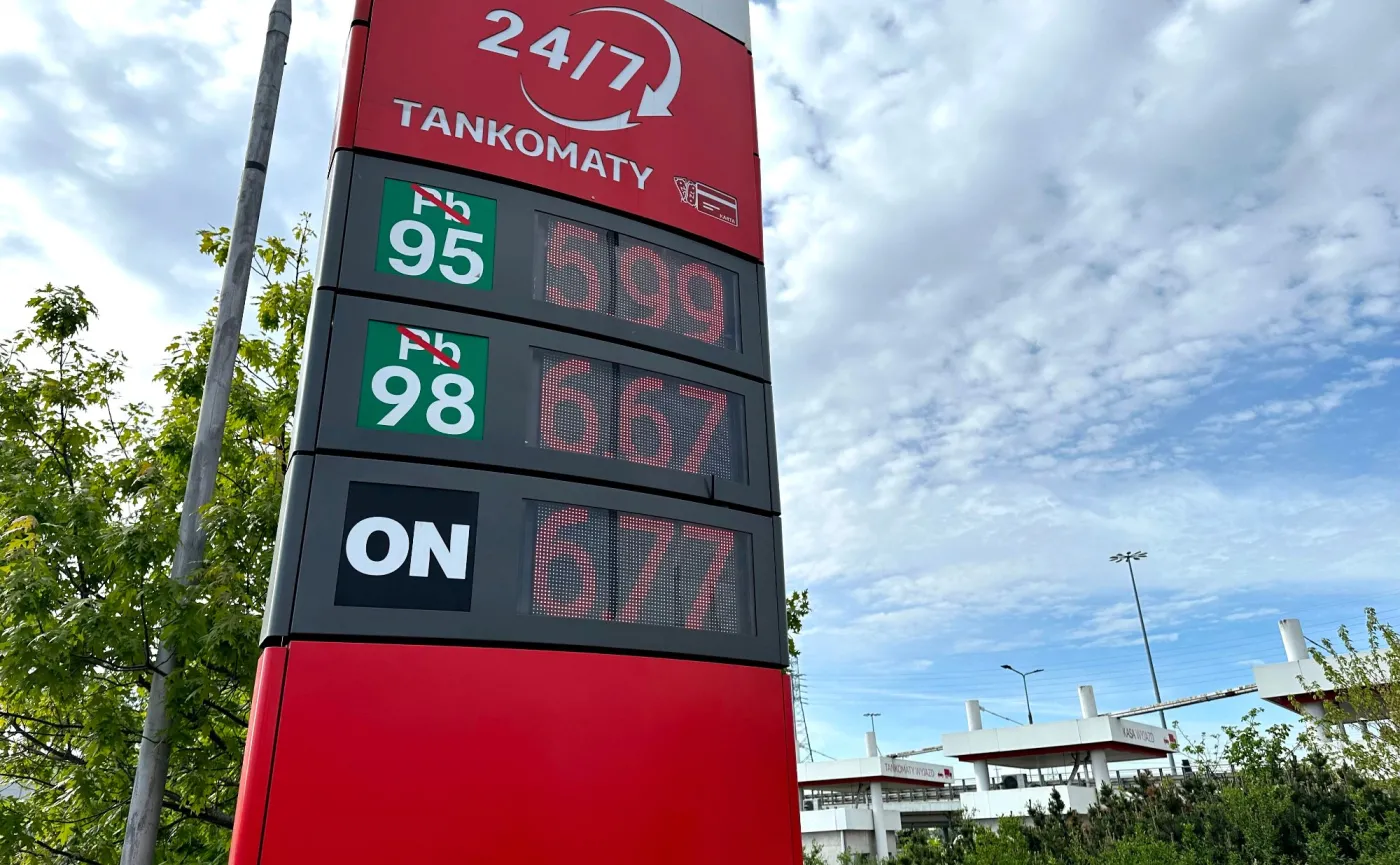 Stacja paliw Auchan - ceny 15.05.2026 benzyna po 5,99 zł za litr