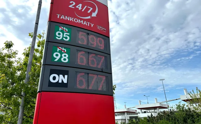 Od dziś 5,99 zł za paliwo. Na tych stacjach wielka obniżka cen. Oto najnowsze zestawienie