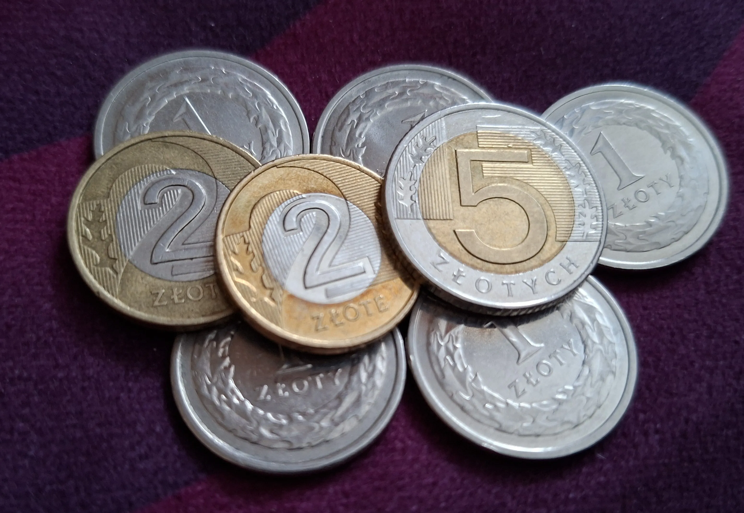 Tymi banknotami i monetami już nie zapłacisz. NBP jasno wskazuje, co robić