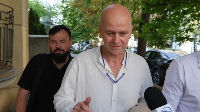 Afera w Szpitalu Południowym. Były ordynator zeznaje w prokuraturze