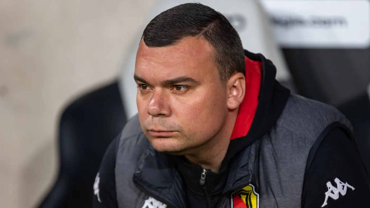 Nowy dyrektor, nowi piłkarze, stare ambicje. Jagiellonia Białystok buduje skład na ekstraklasę i europejskie puchary