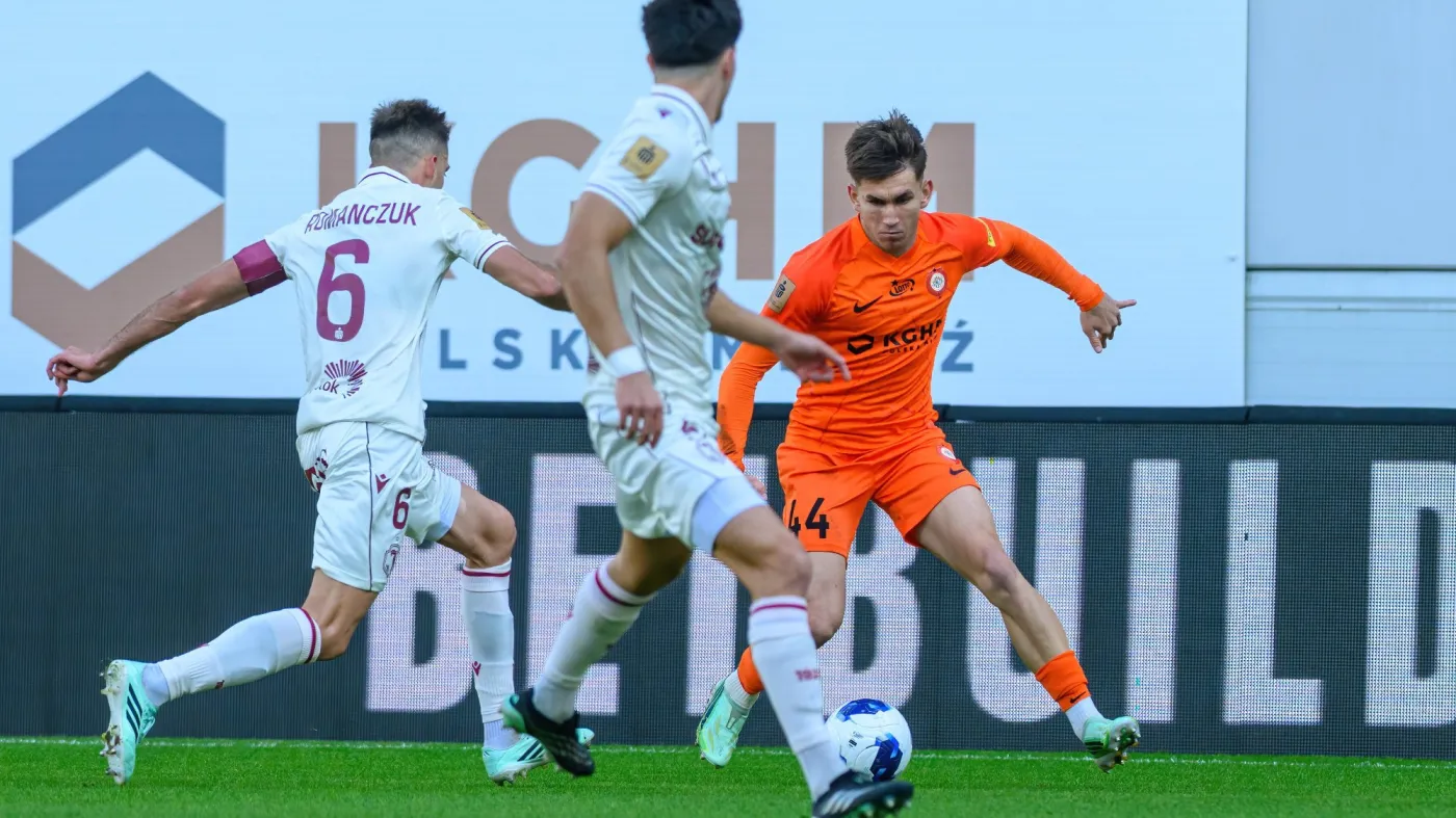 Jagiellonia przegrała czwarty mecz z rzędu. Zagłębie przerwało złą serię
