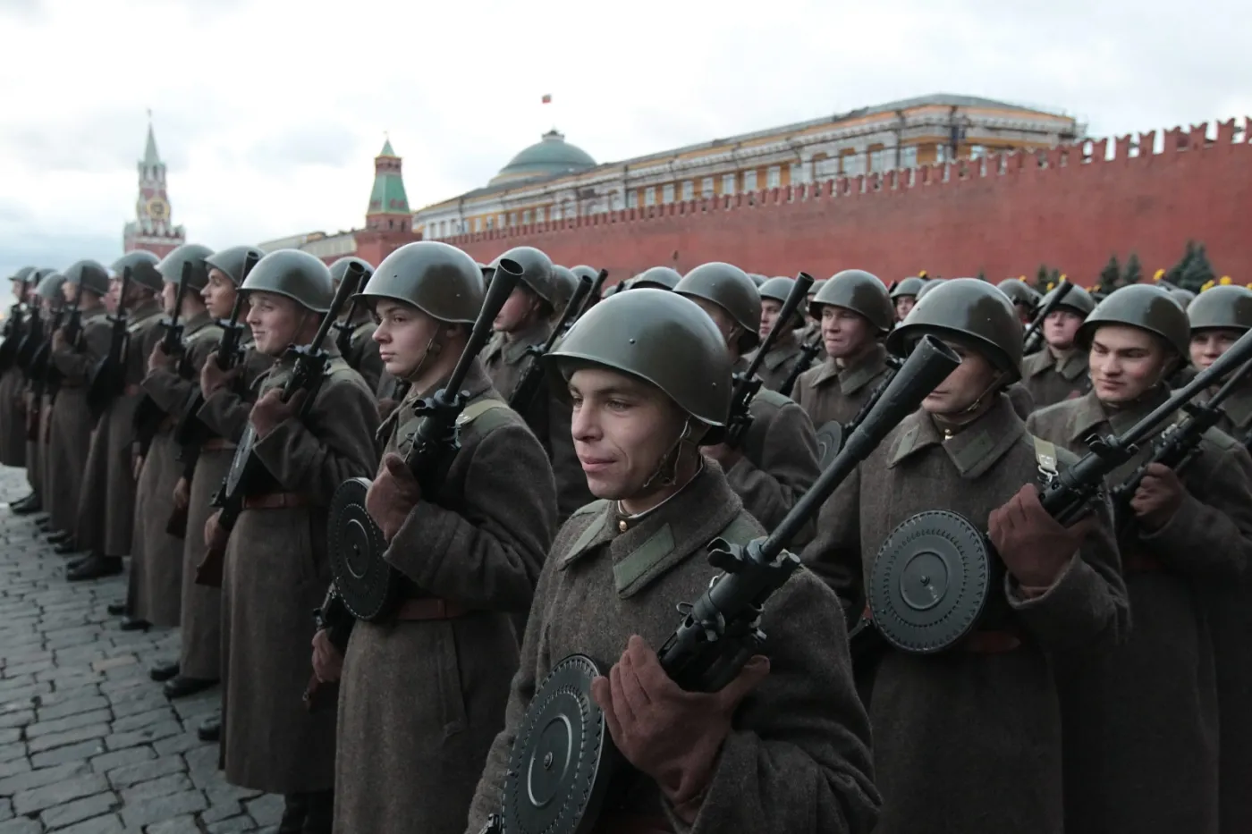 kreml plac czerwony armia czerwona moskwa