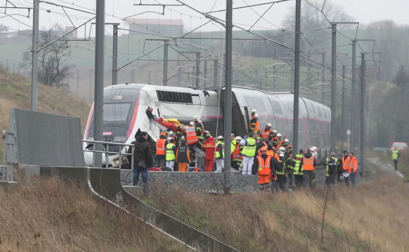 We Francji wykoleił się pociąg TGV. 21 osób zostało rannych