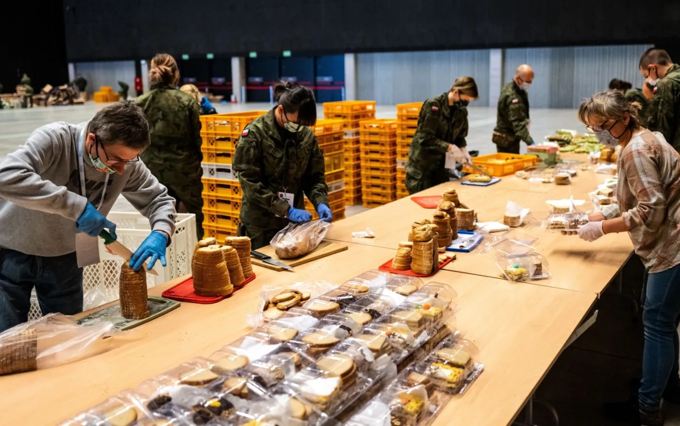 Ponad 2 tys. wielkanocnych śniadań rozwiezionych samotnym na Śląsku