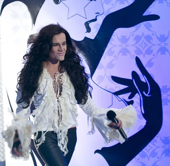 Aktor wystylizowany na Szpaka wkroczył do studia