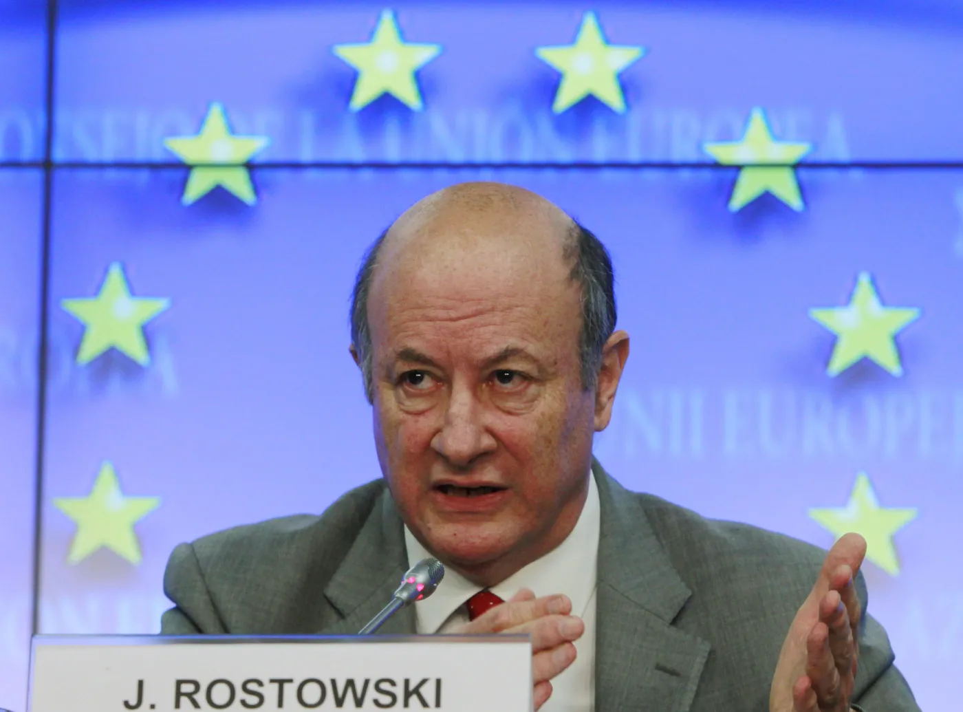 "Poważne turbulencje" w strefie euro? Tak wieszczy Rostowski