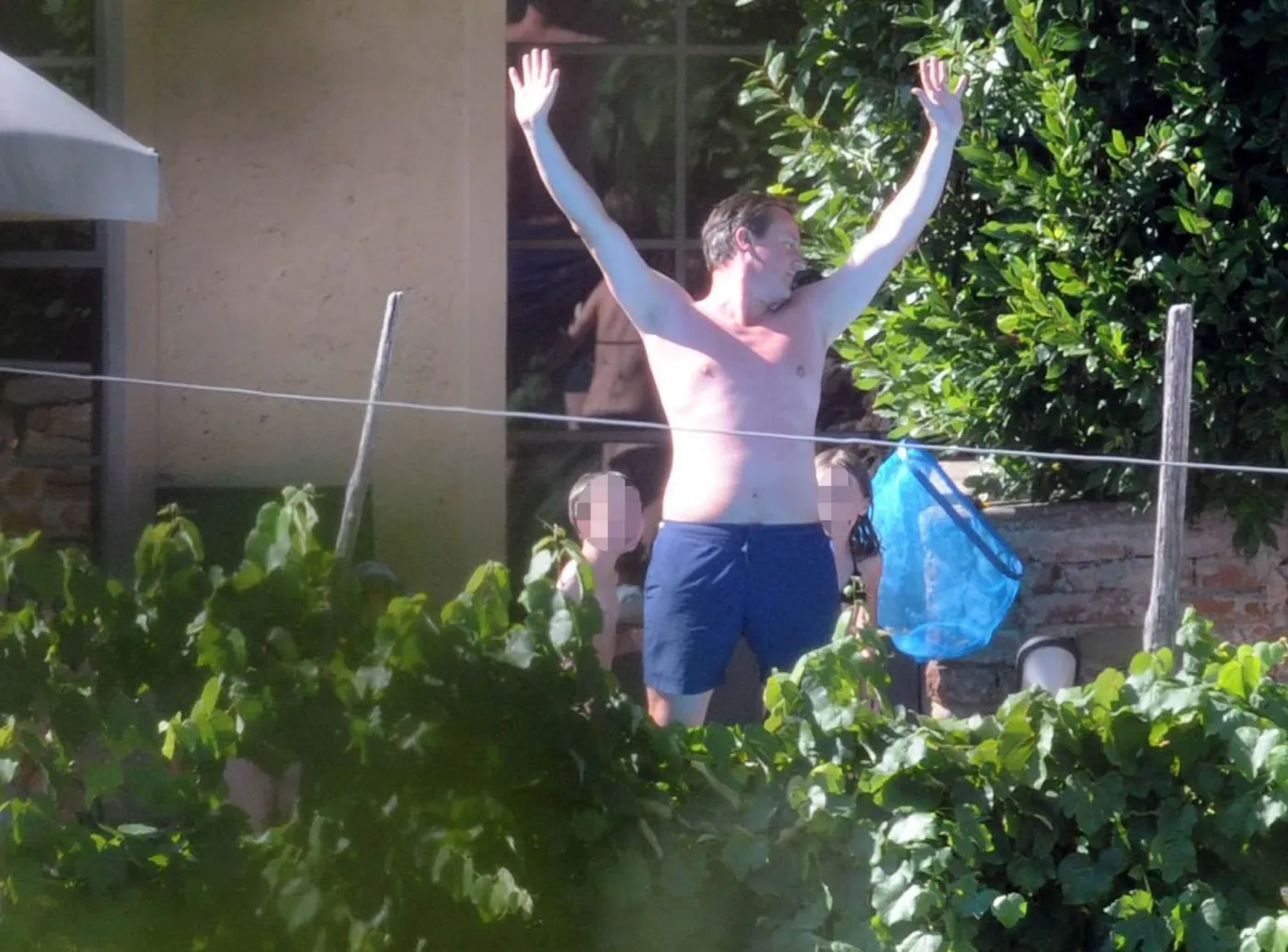 Premier David Cameron w ekskluzywnym ośrodku wypoczynkowym Petrolo di Mercatale Valdarno 