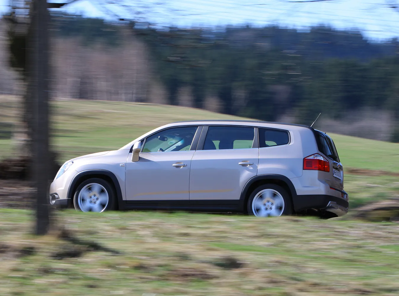 2164615-chevrolet-orlando-test-turbodiesel-35.jpg